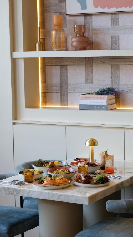 Ami Suites - Arte Mont Kiara Куала Лумпур Екстериор снимка